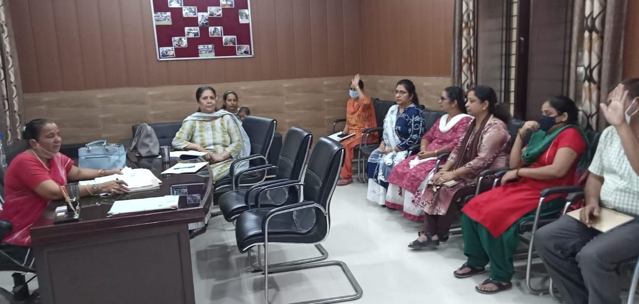 Students did not get from class 6th to 8th, leave was done ahead of time