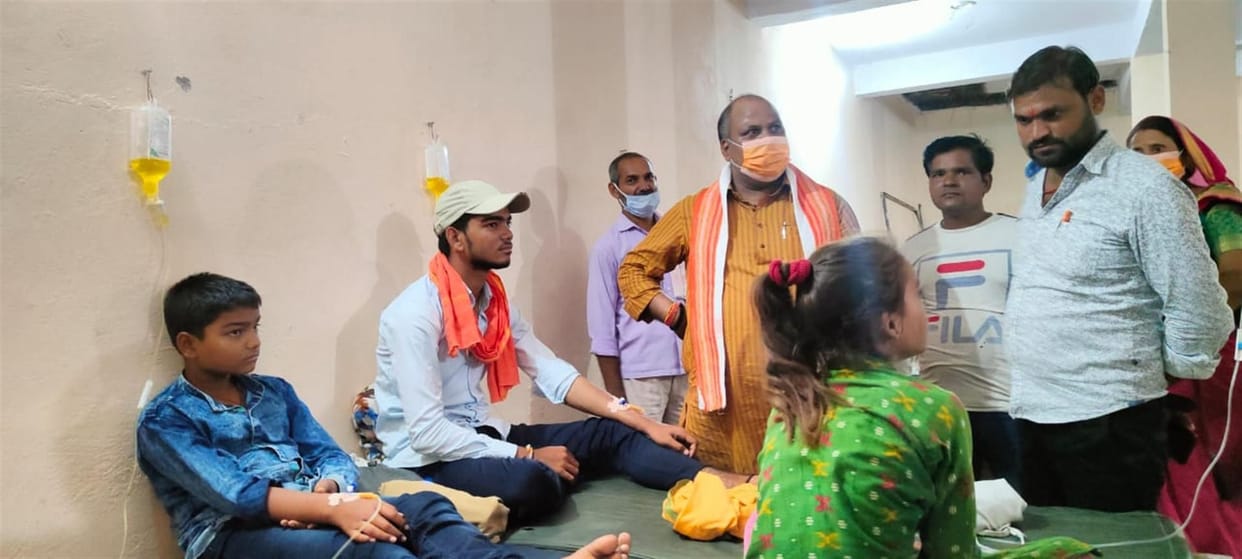 Hathras: BJP State Vice President knows the condition of fever victims