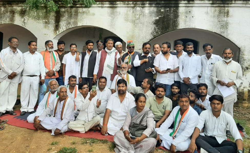 Congressmen arrested for Priyanka's release