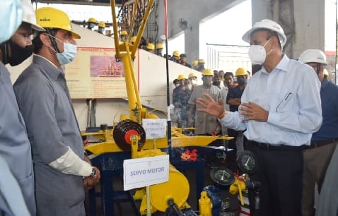 GM of NE Railway takes stock of progress on Electric Engine Shed