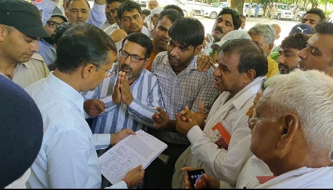 Farmers gave two days' ultimatum demanding to start millet purchase