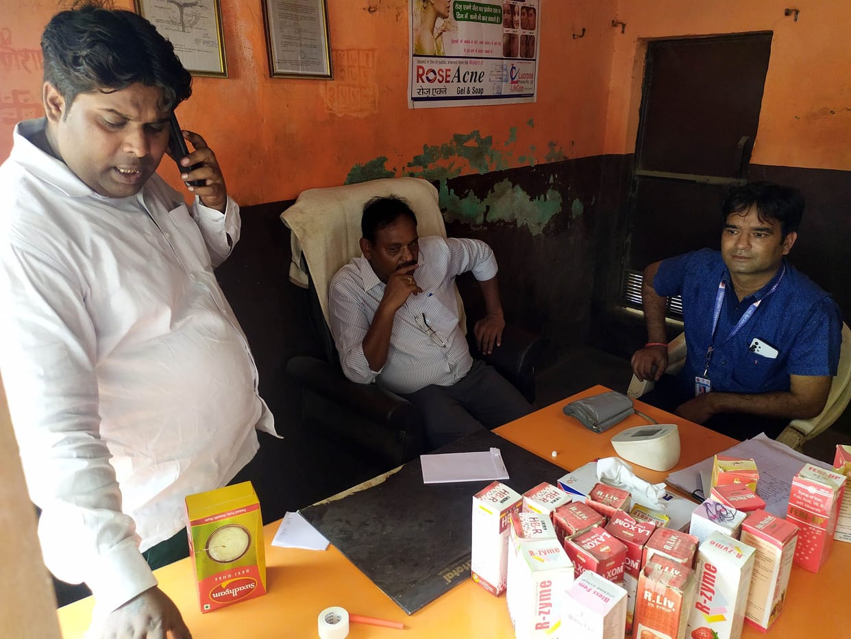 Hathras : SDM and CHC incharged sealed clinic