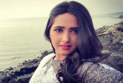 Bhojpuri actress kajal raghwani and Pradeep Pandey upcoming film Sasura Bada Satavela Trailer released