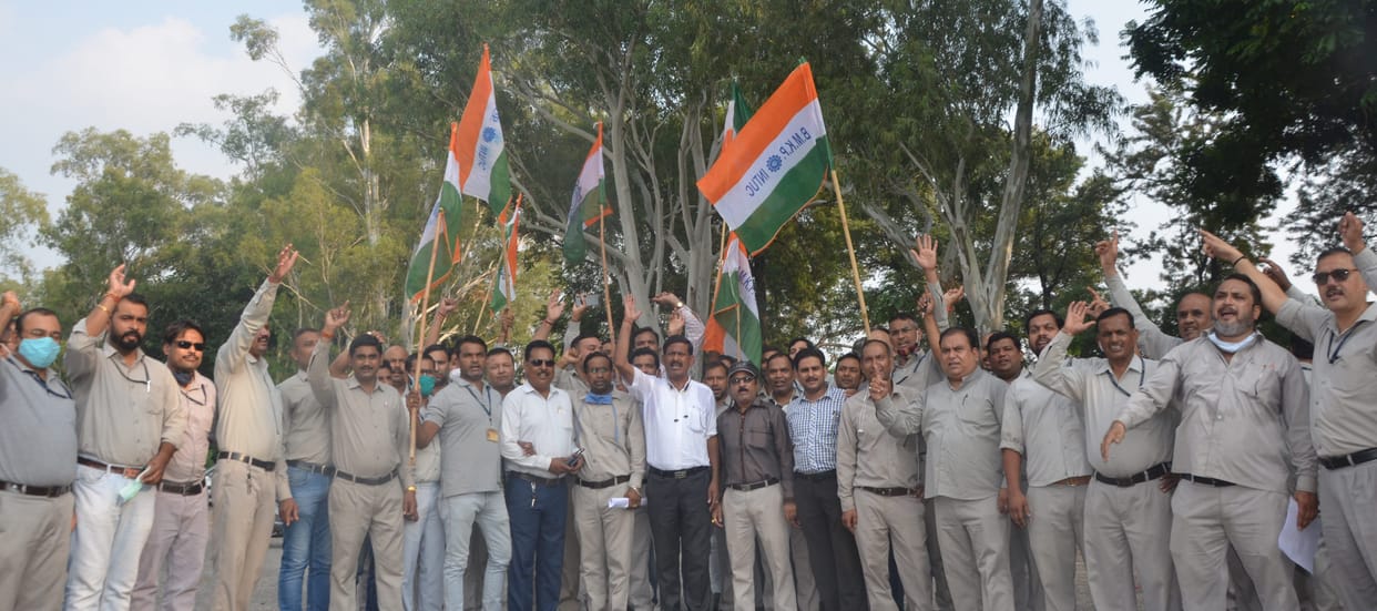Management should pay bonus soon: Rajbir