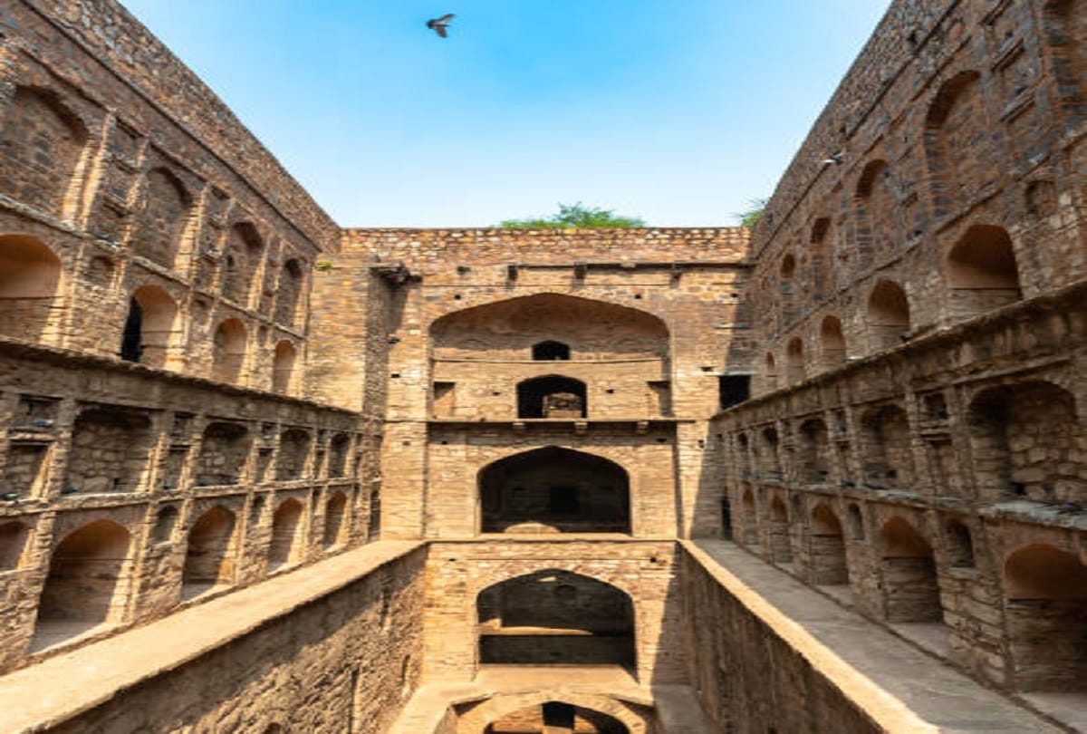 Mysterious story of a tunnel where baarat goes disappeared secret has not been revealed till date