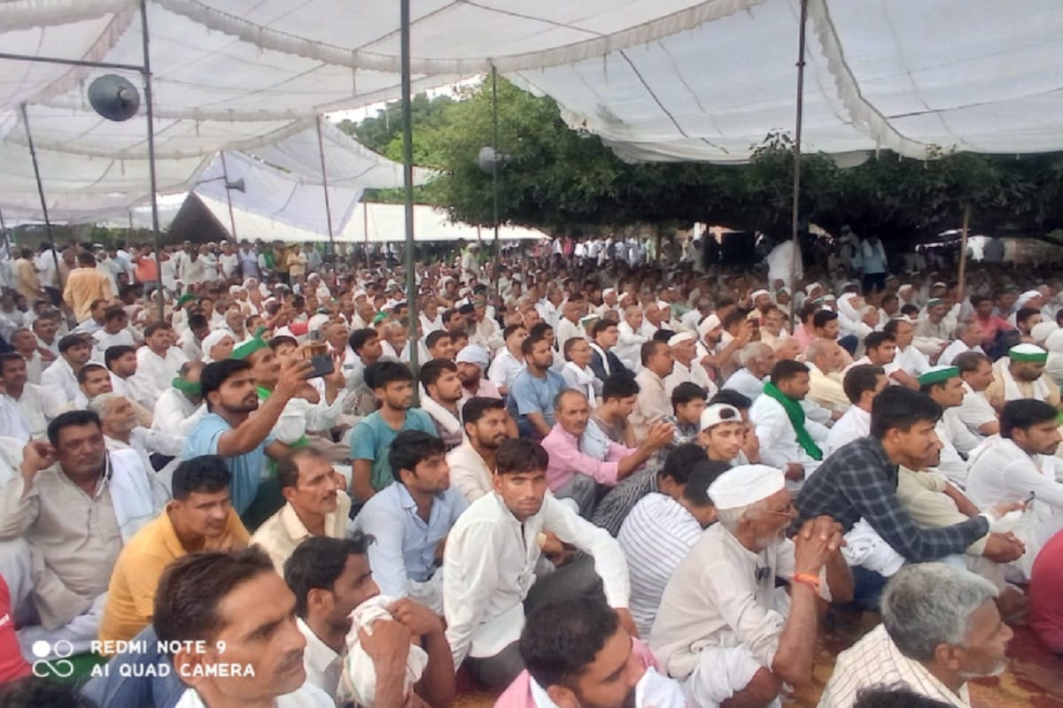 RLD President Jayant Chaudhary gets emotional during speech in Muzaffarnagar and see photos