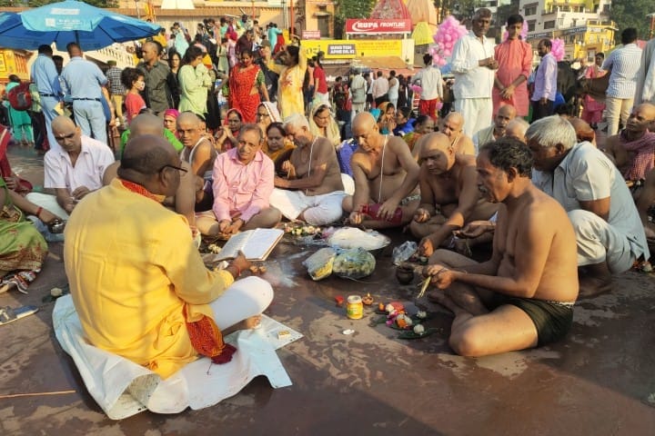 Pitru Amavasya 2021: Heavy Crowd may reach in haridwar on 6 october and Traffic Diverted
