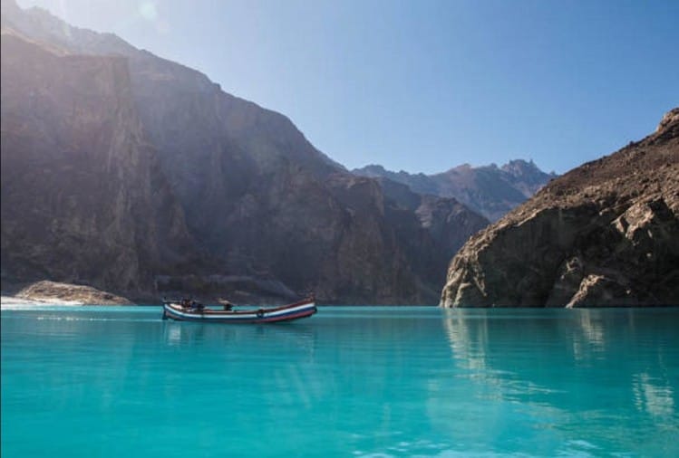 अजबगजबरहस्यों से भरी है पाकिस्तान की ये घाटी, यहां रहने वाले लोग 150