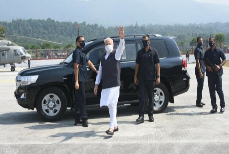 PM Modi's security upgraded: Mercedes-Maybach S650 included in his