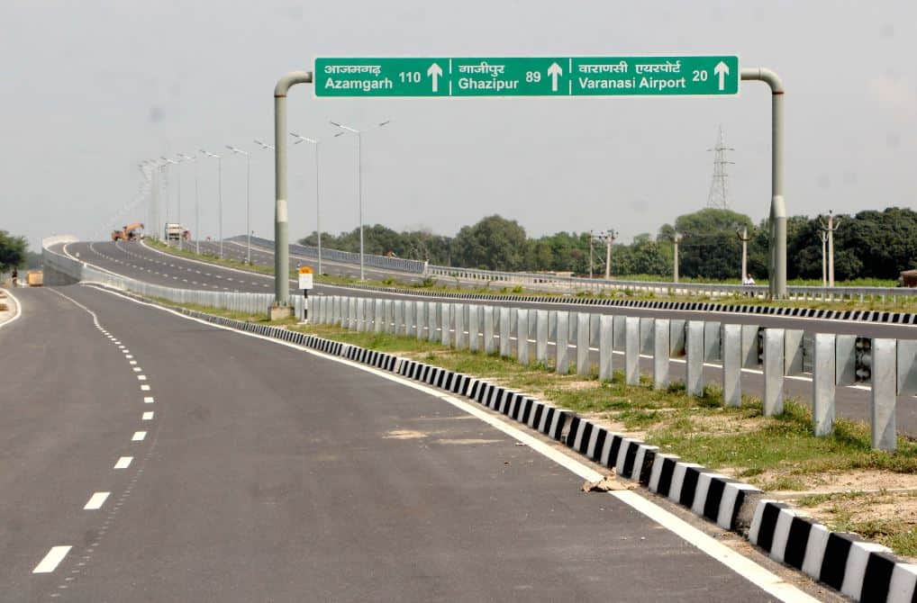Navratri 2021 varanasi Ring Road one lane Vehicles run finishing work of both lanes is in final phase