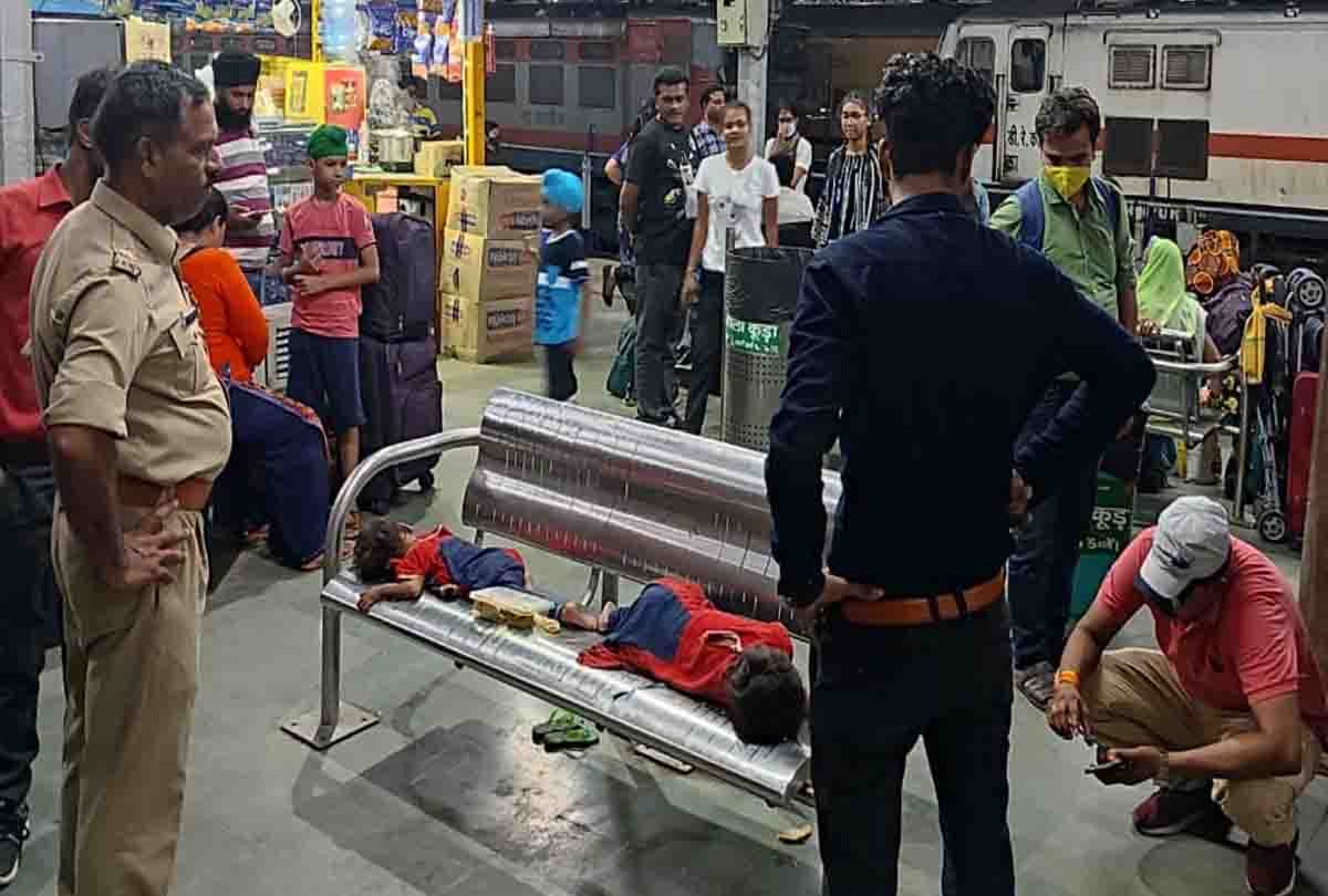 Two girls found at Kanpur Central station