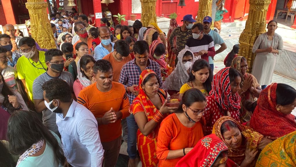 shardiya navratri 2021 first day maa durga Adishakti Jagdamba  worship in varanasi devotees gathered in temples