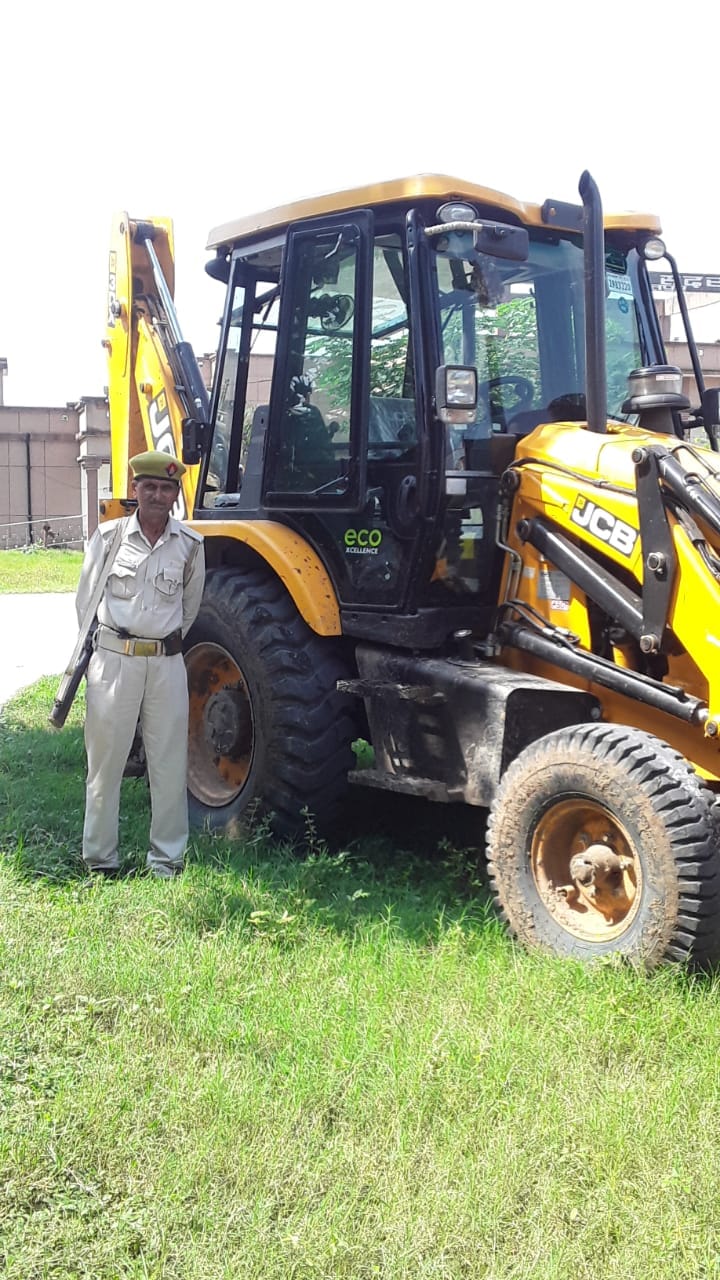 iliigle minning, jcb and dumfer seiged