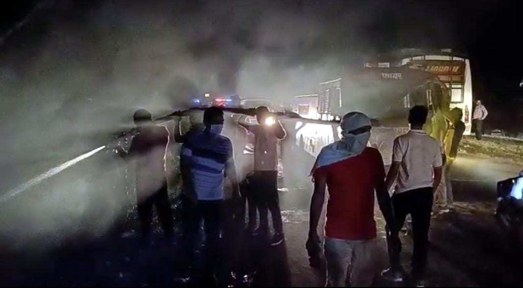 Roadways bus overturned in ditch after fire, woman killed, many injured