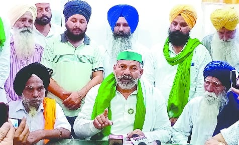 AAP leader Sanjay Singh met Raman Kashyap's family