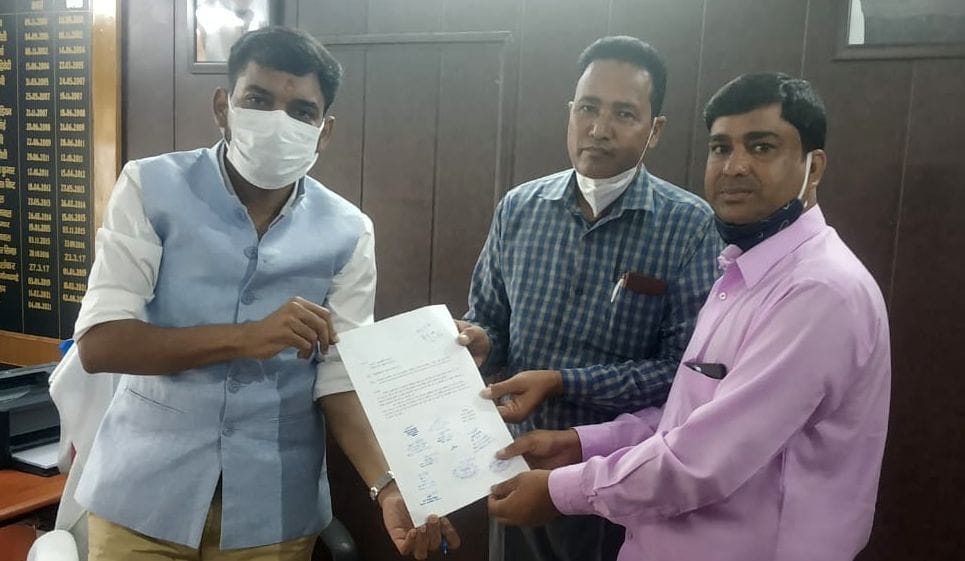 People of Devalthal Tehsil area demanded not to be included in the proposed Didihat district