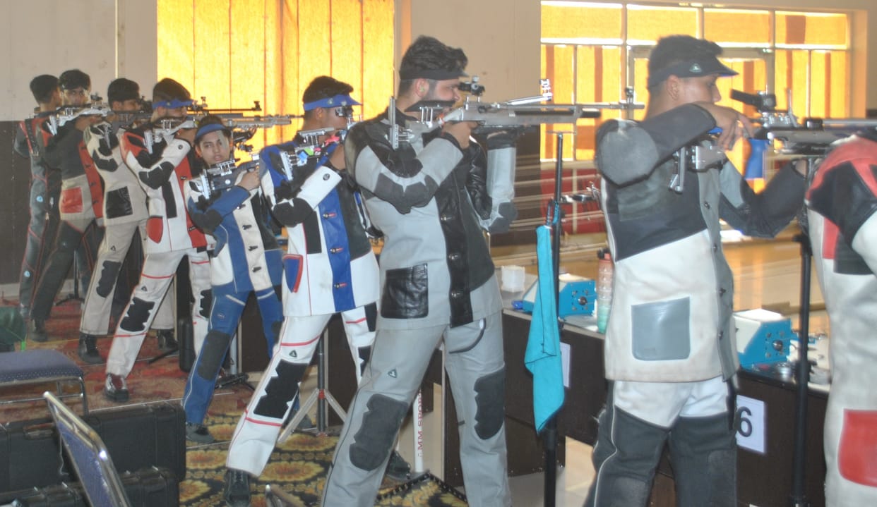 Tough competition between players in shooting