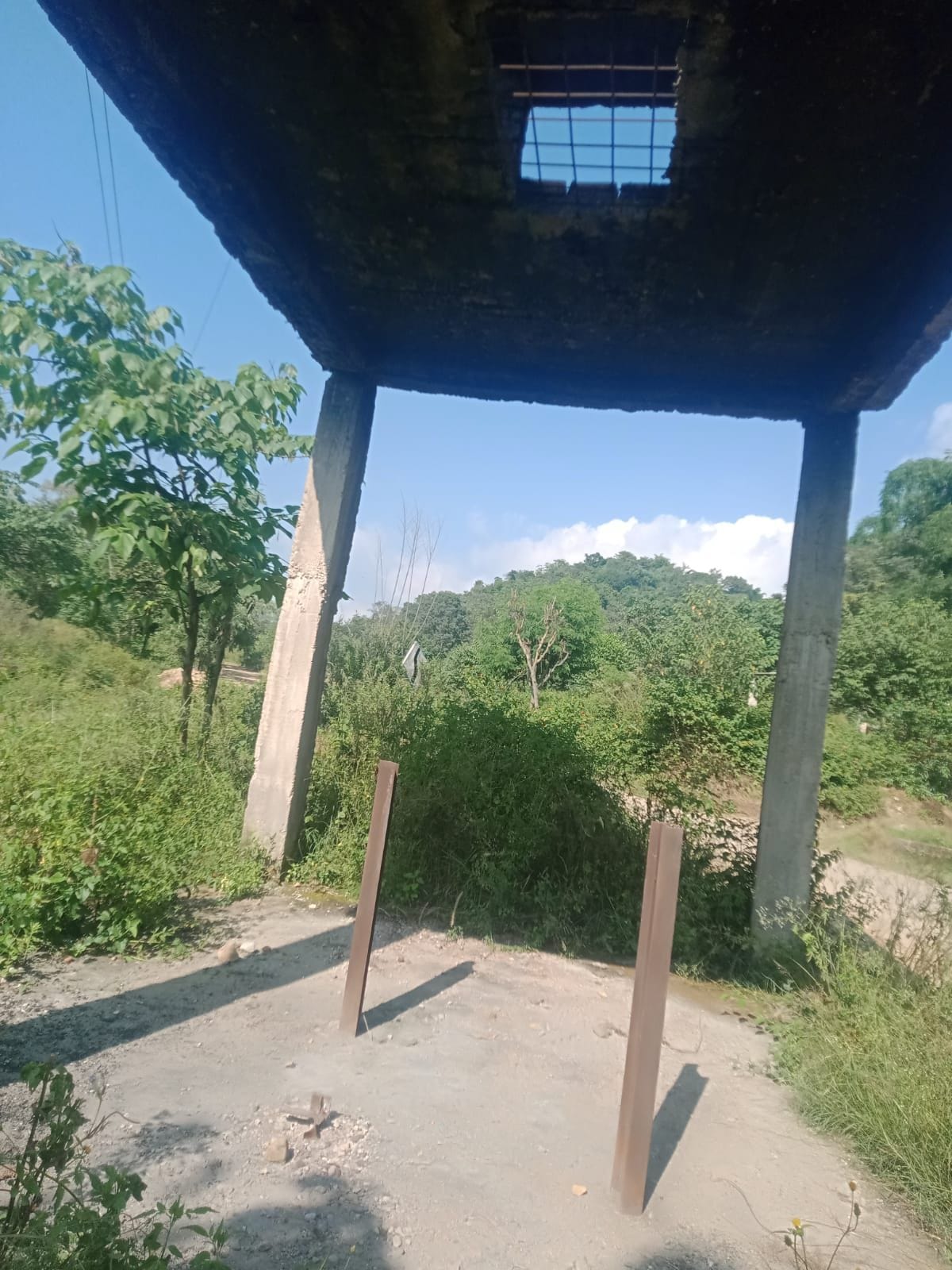 The vicious ones took away the iron angles installed in the crematoriums