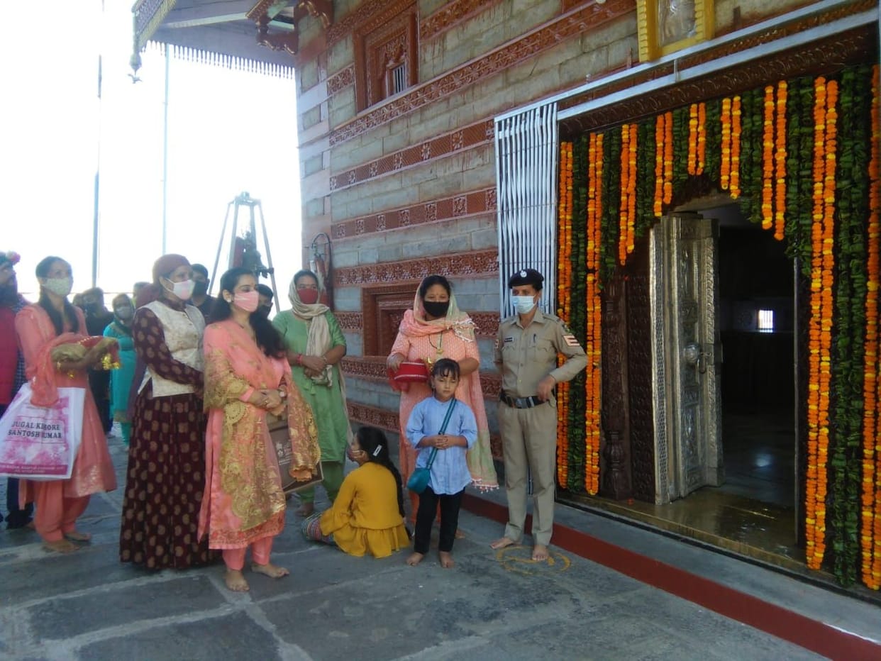 many piligrim take darshan first navratra in maa bhimakali temple