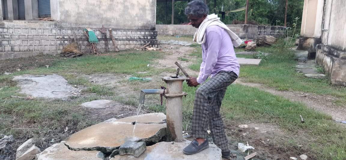 water crisis, hndpump not working