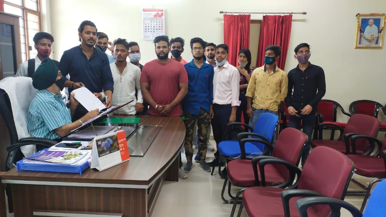 ABVP submitted a memorandum to the principal