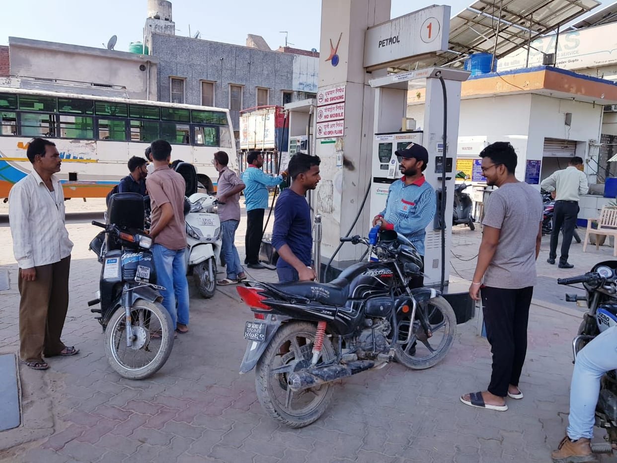 Petrol crosses 100, inflation hit on gas too