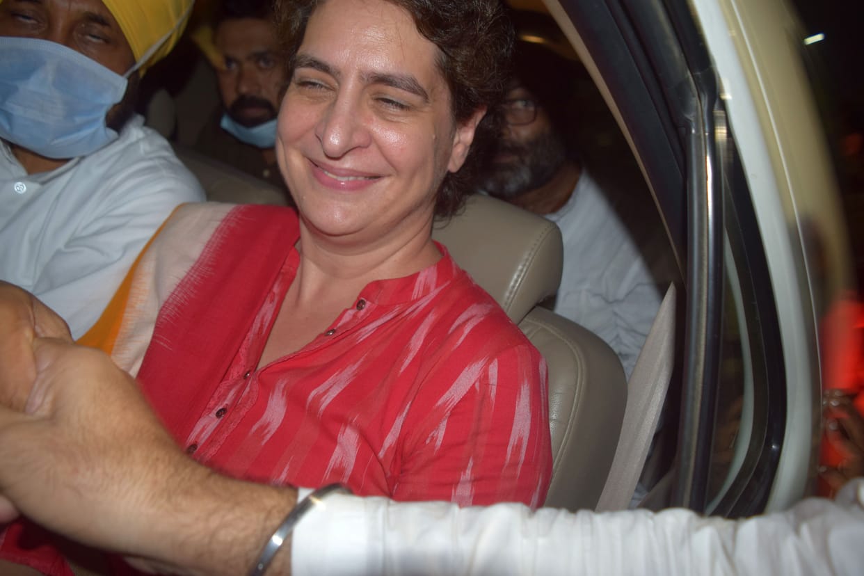 Rahul hugged Priyanka and said, see how brave my sister is
