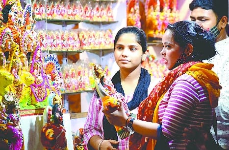 Navratri from today, adornment in Goddess temples, shops adorned around