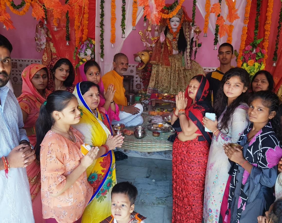 Navratri: Devotees thronged in temples