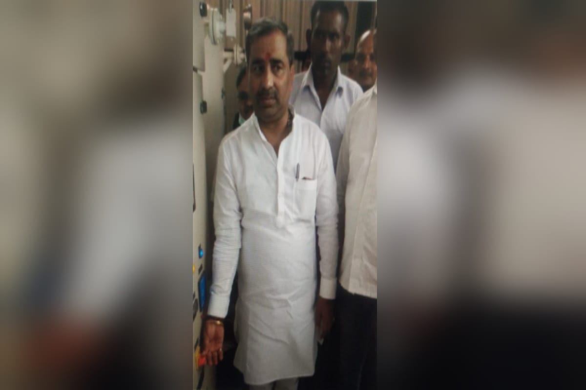 Oxygen plants were launched at Ranakhandi and Jadodapanda CHC in Deoband of Saharanpur