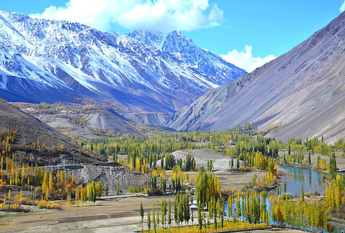 people in hunza valley north pakistan have life expectancy of 150 years know what is the secret