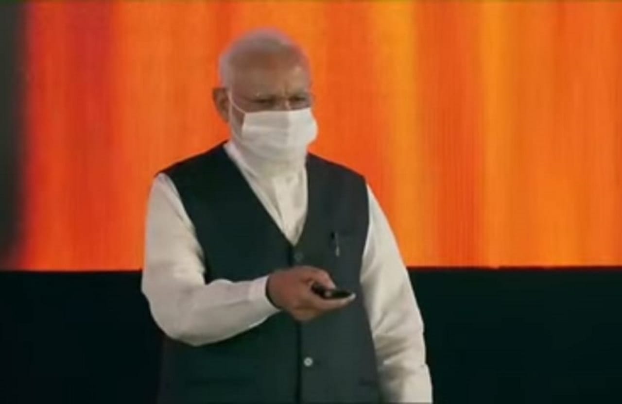 PM Modi in Uttarakhand : Narendra Modi Inaugurate 35 Oxygen Plants Across from Rishikesh AIIMS, see photos