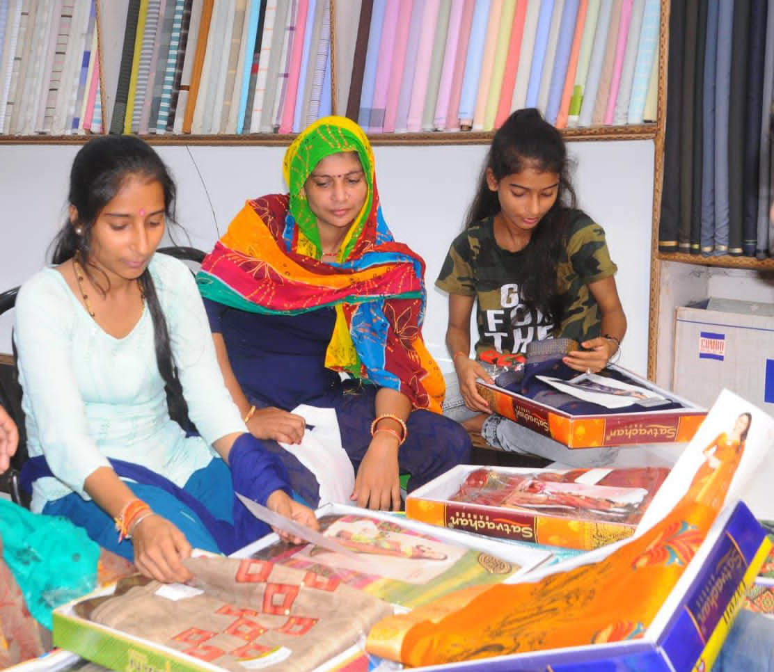 Textile traders will keep as much goods as they consume
