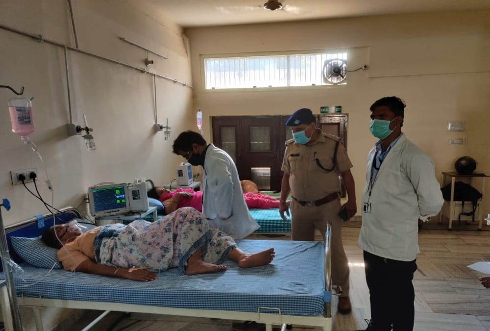 Uttarakhand Latest News: More Than 60 people Hospitalized After Eating Kuttu flour Photos