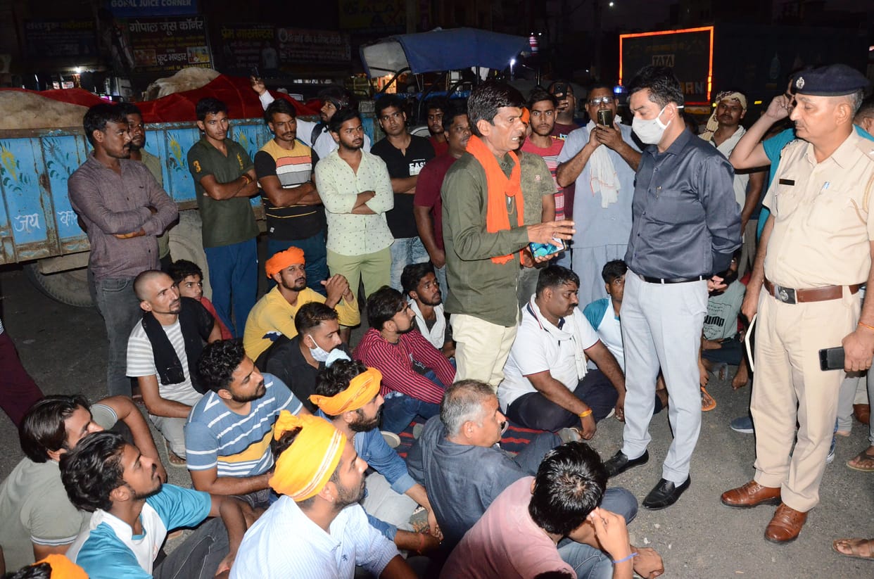 15 cows death due to eat food in Bhiwani