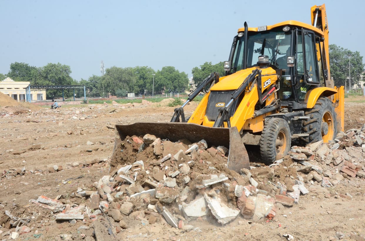 When the members of Ramlila Committee warned of picketing, they started cleaning Kirori Mal Park