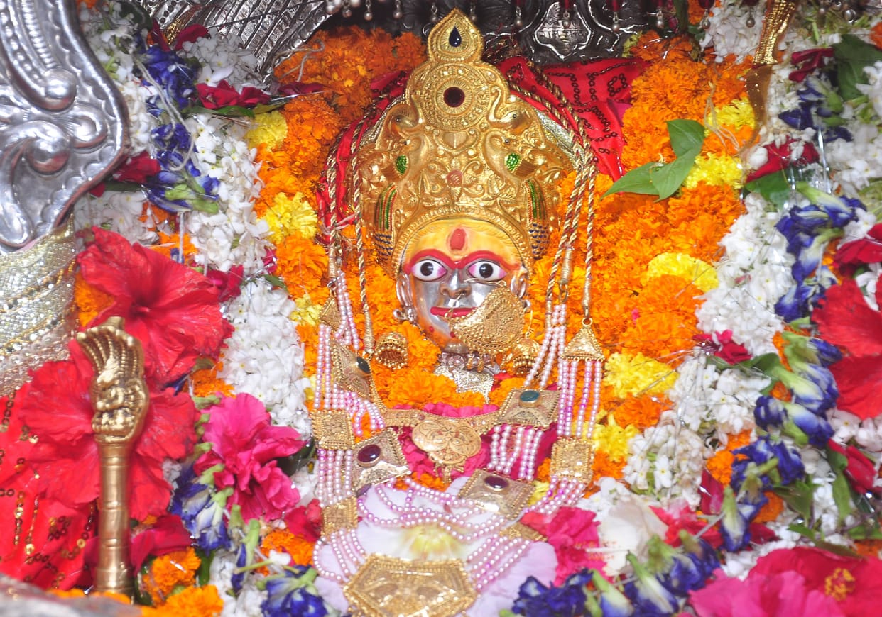 Mother Brahmacharini was worshiped on the second day of Navratri