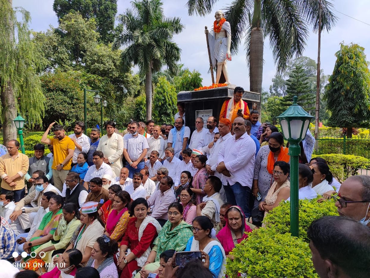 uttarakhand news: congress raises questions on pm modi rishikesh visit, today celebrate afsos diwas