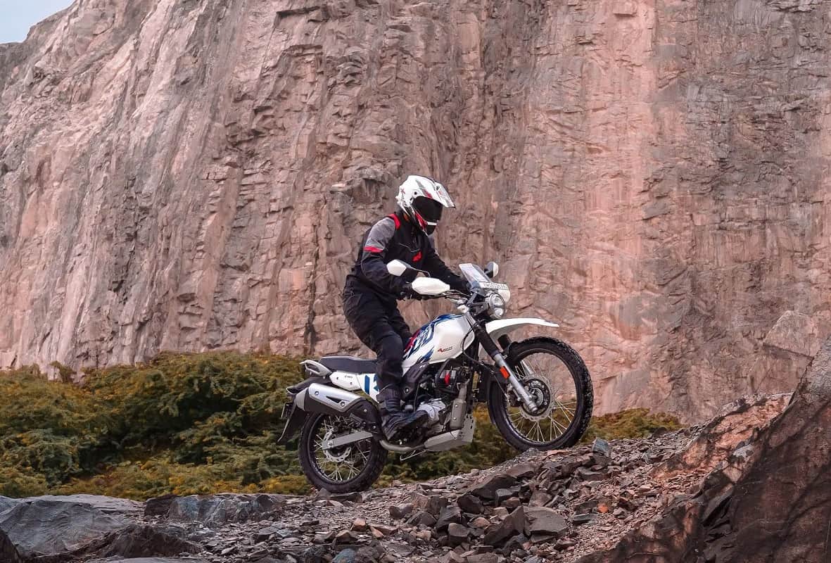 Hero Motocorp removes Hero Xpulse 200 2V from official website News in Hindi