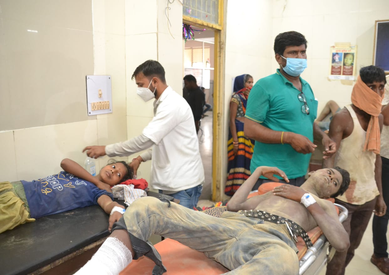 Five people injured, two goats killed due to the collapse of a mud wall in Kanpur dehat