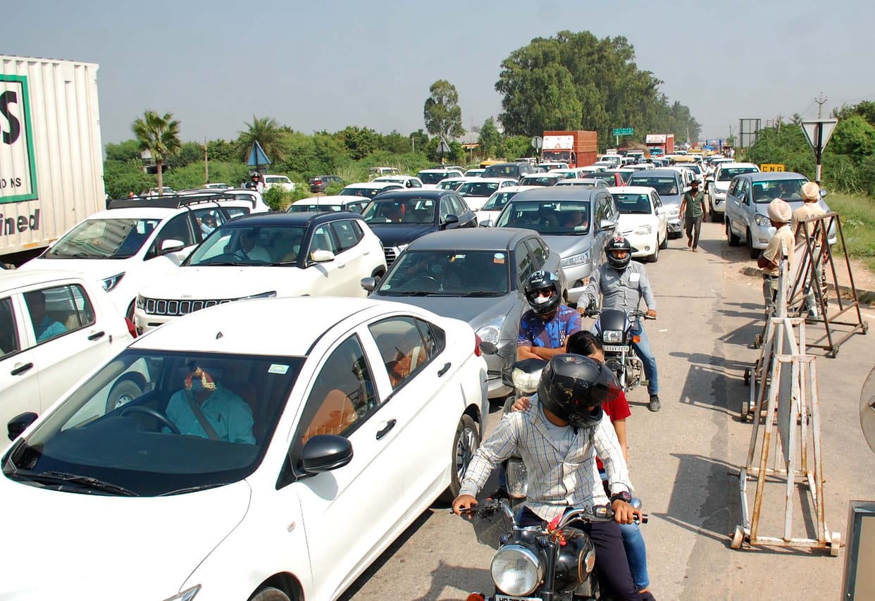 Three hours jam in Zirakpur due to Punjab Congress march, pedestrians were upset