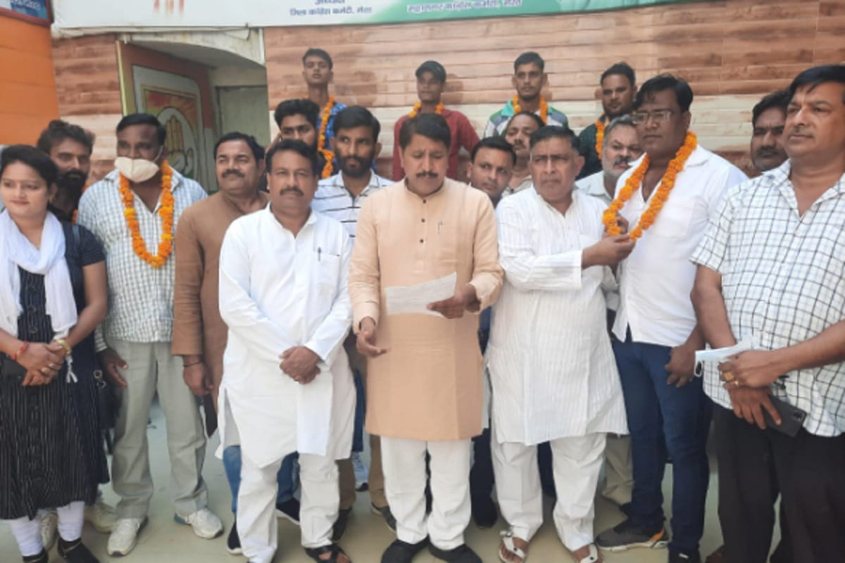 UP News: Many BSP leaders have joined Congress party in Meerut