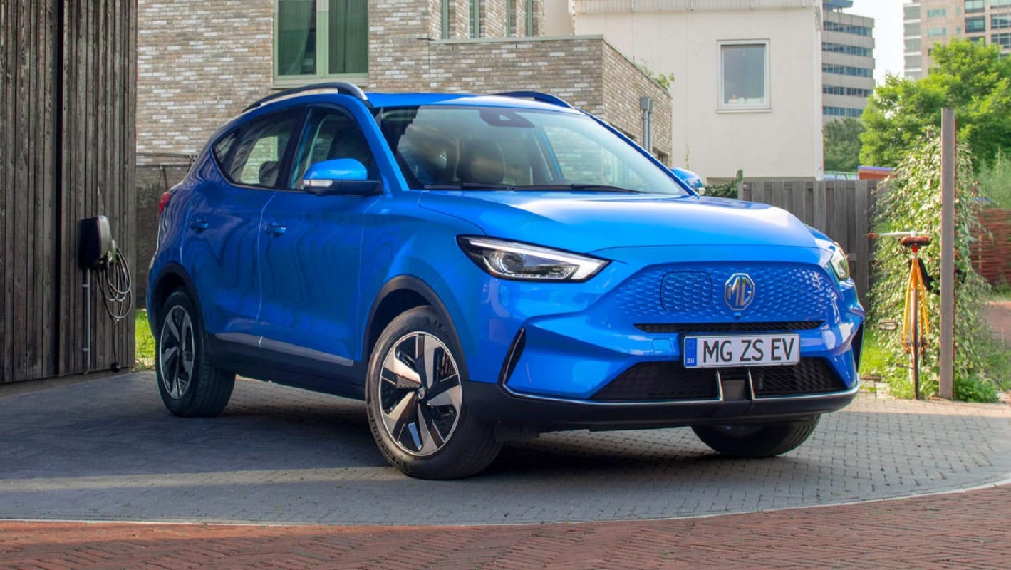 mg zs ev 2021 facelift unveiled for uk market claims 439 km driving range know features specifications details MG Motor