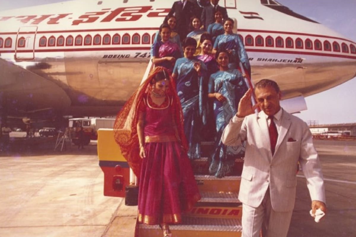 Ratan Tata tweets Welcome Back Air India after winning bid news in Hindi