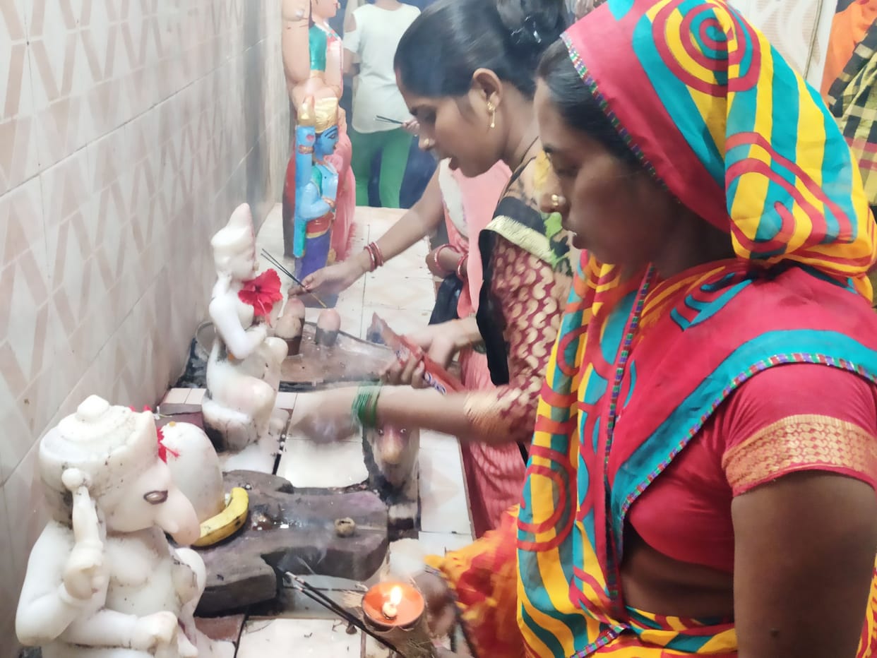 Devotees gathered to visit Devi temples