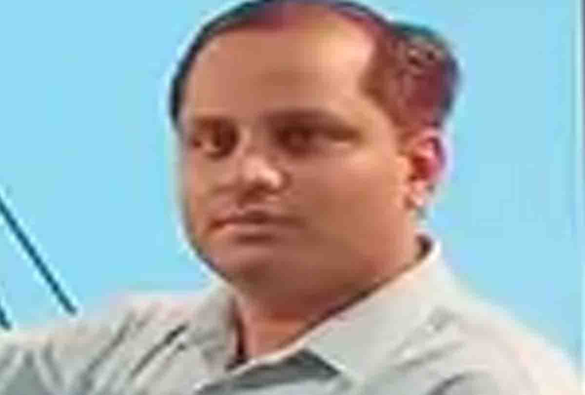 Ashutosh of Kannauj joined the video shoot team of Mathematics subject at the state level