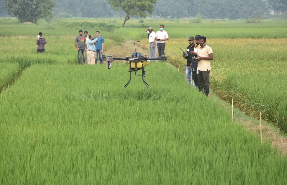 Spraying of pesticides on crops with drones is successful in BHU time will be saved