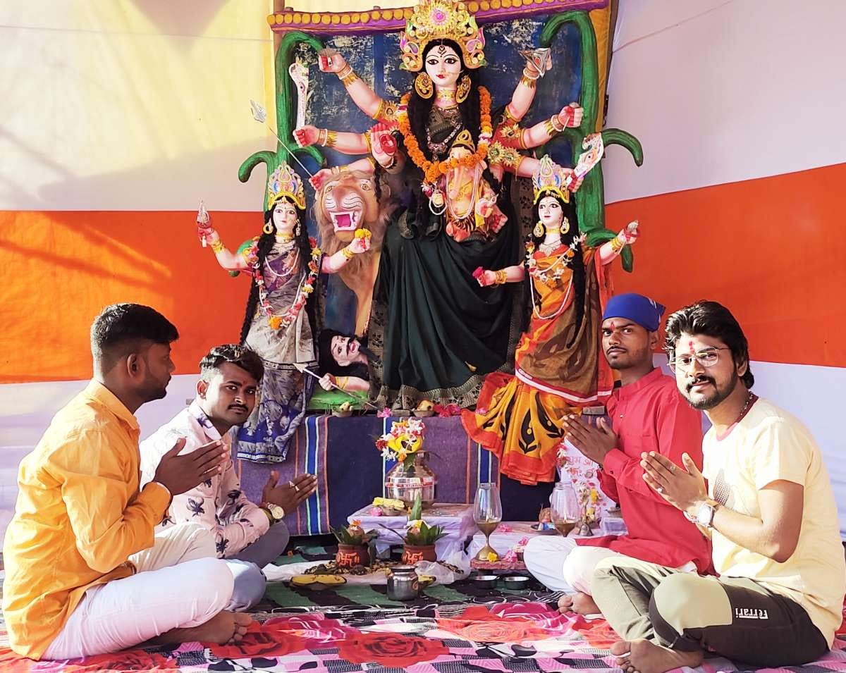 Worshiping Mother Chandraghanta sought the happiness of the family