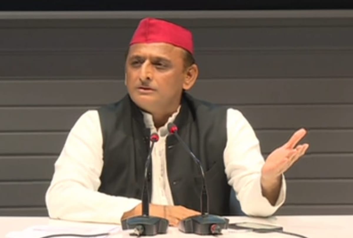 UP: Akhilesh said, assembly elections are the time of examination for democracy