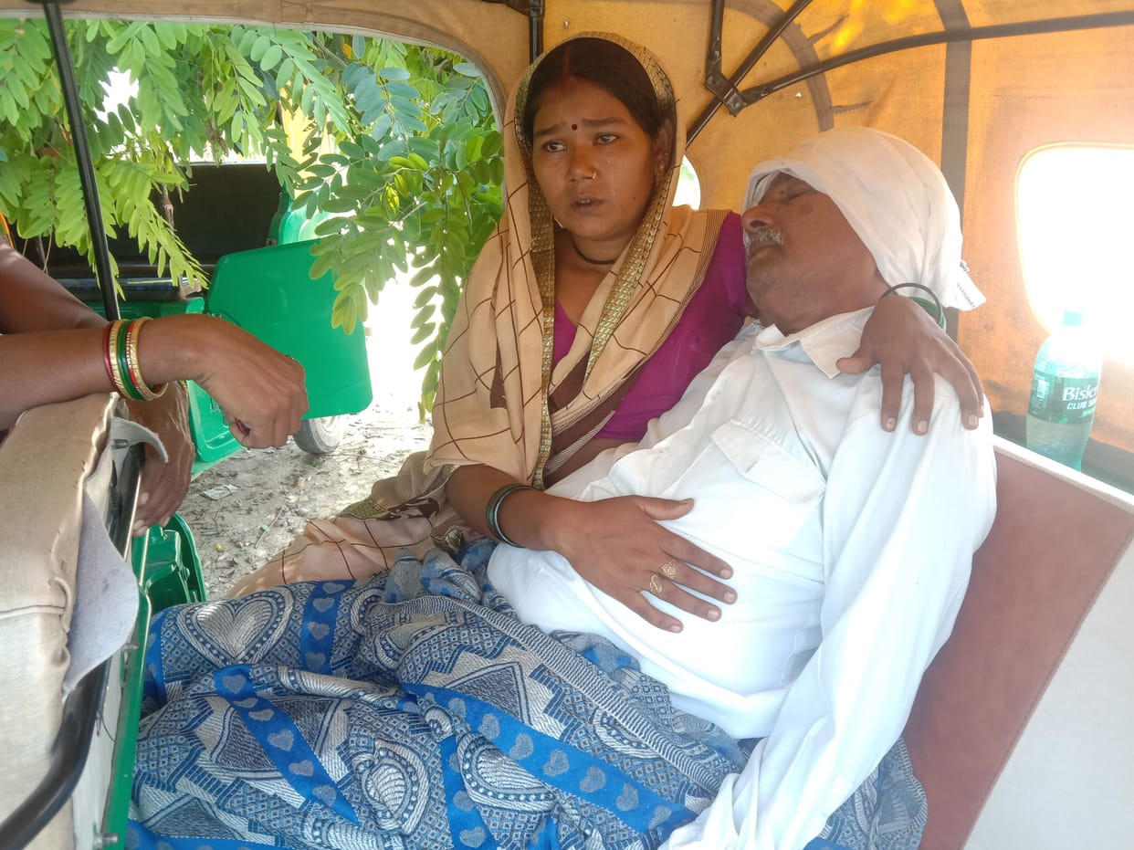 The miscreants who came as policemen beat the watchman, tied their hands and feet and threw them in the field